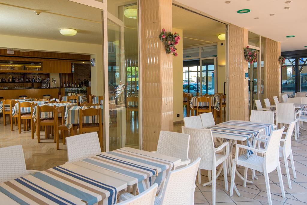 Hotel Venezia كاتوليكا المظهر الخارجي الصورة