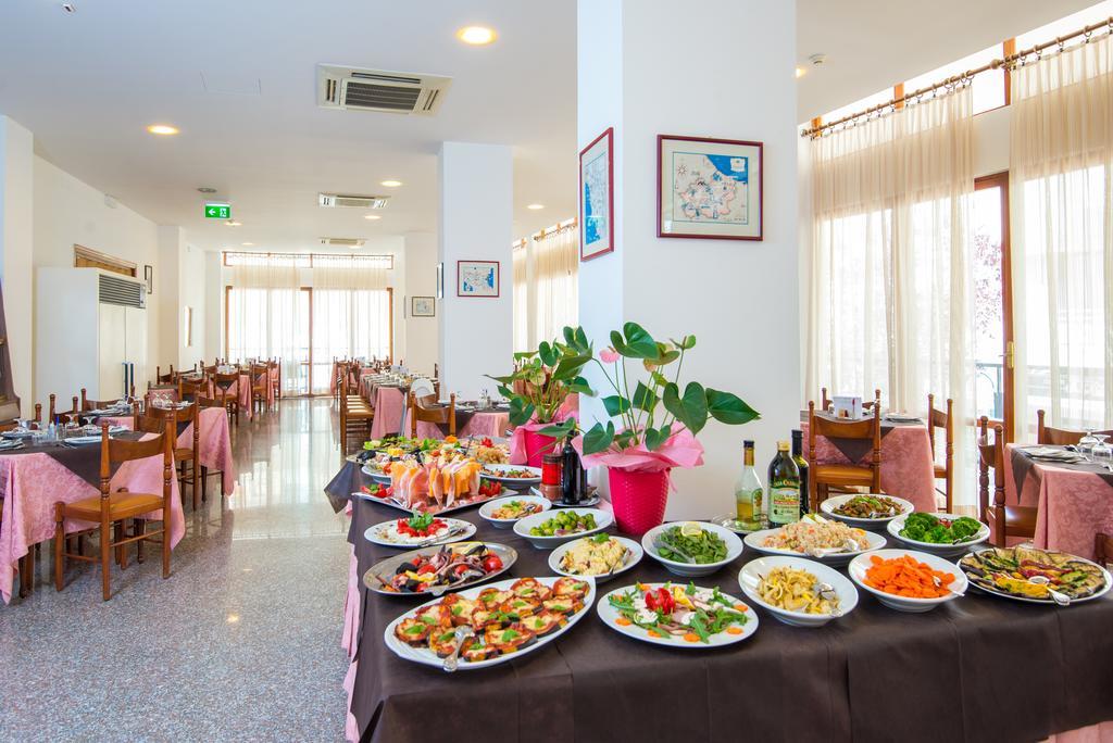Hotel Venezia كاتوليكا المظهر الخارجي الصورة