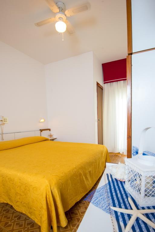 Hotel Venezia كاتوليكا المظهر الخارجي الصورة