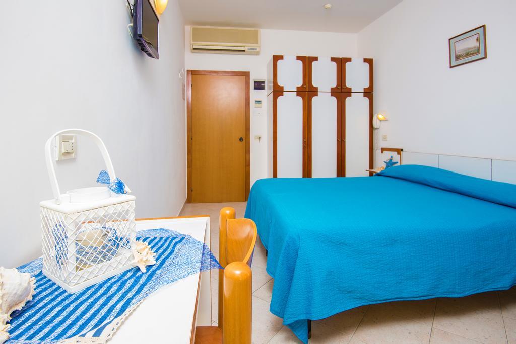 Hotel Venezia كاتوليكا المظهر الخارجي الصورة