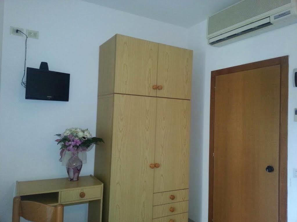 Hotel Venezia كاتوليكا المظهر الخارجي الصورة